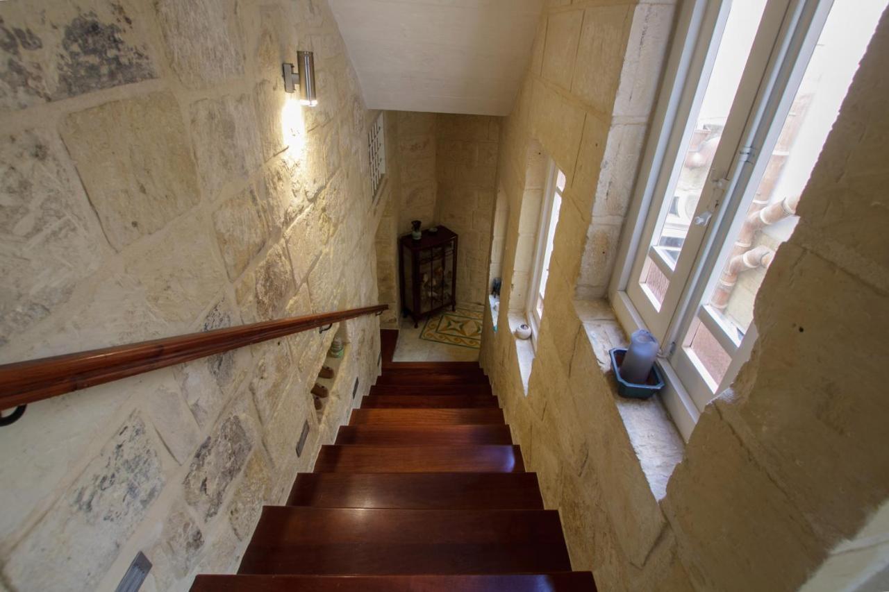 Town House Steeped In History Villa Rabat Bagian luar foto