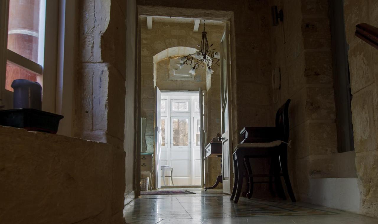 Town House Steeped In History Villa Rabat Bagian luar foto
