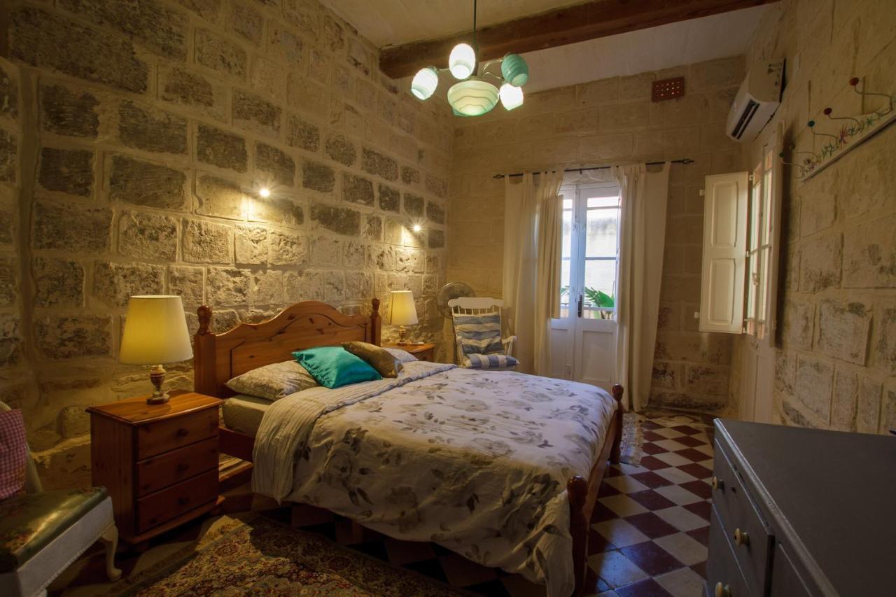 Town House Steeped In History Villa Rabat Bagian luar foto