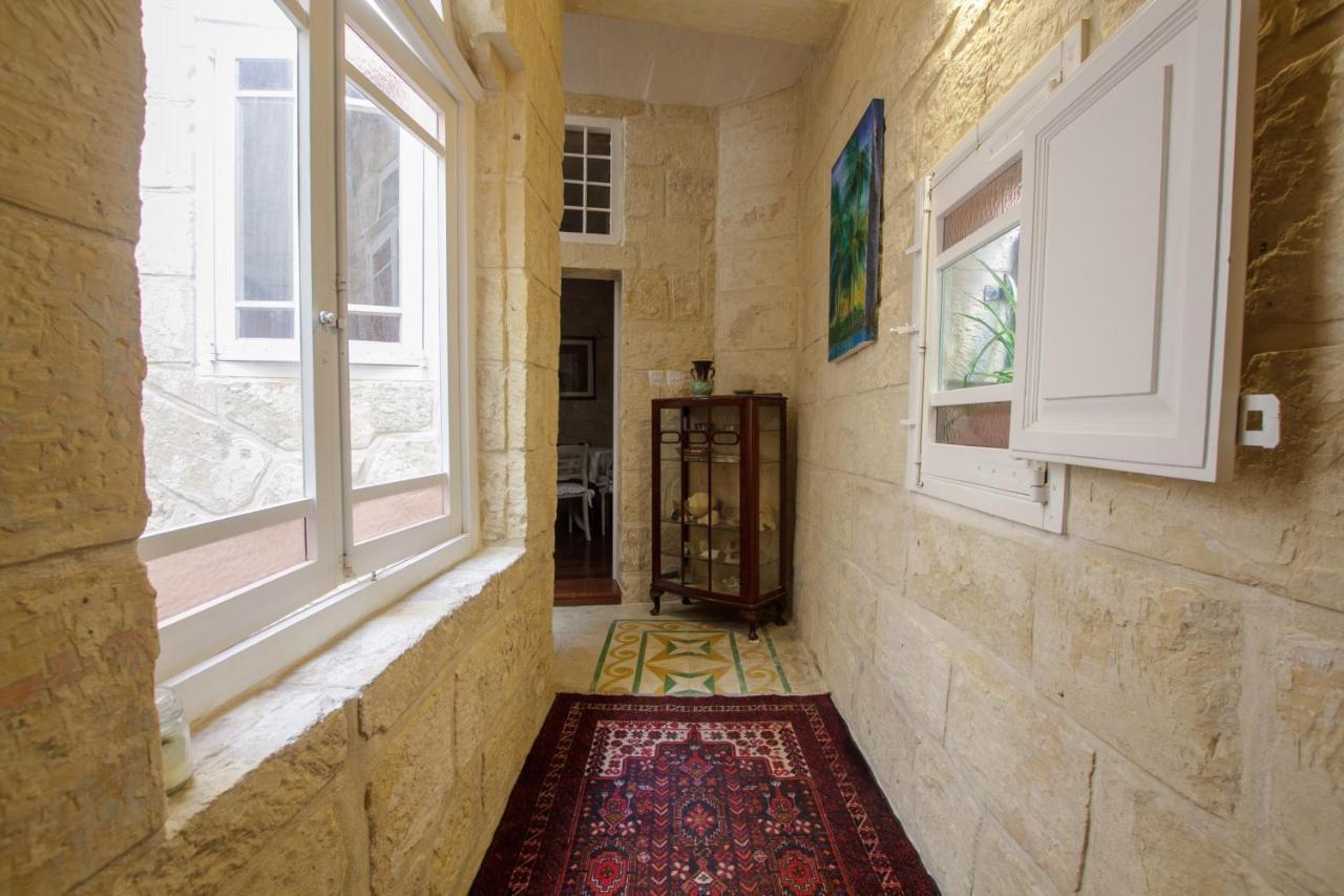 Town House Steeped In History Villa Rabat Bagian luar foto